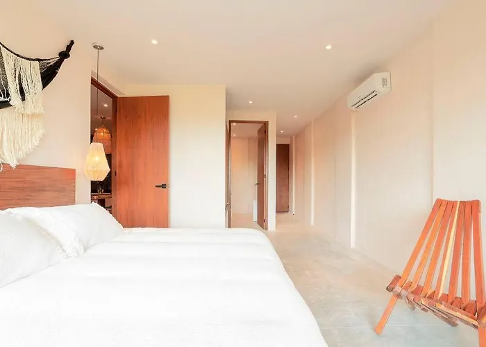 Amazing And New 2 Bedroom La Veleta Appartement